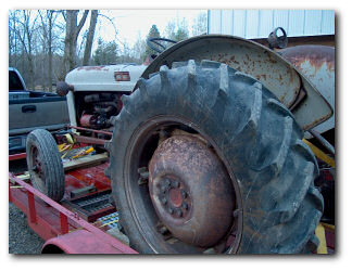 1956 Ford 650 tractor #7